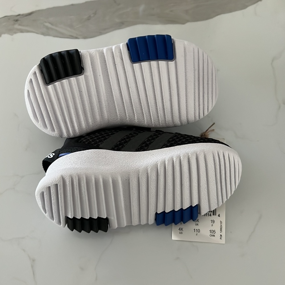 New in box with tags baby Adidas. Size 4k - Picture 6 of 6